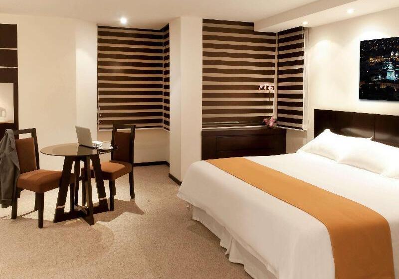 ホテル Mercure Alameda Quito