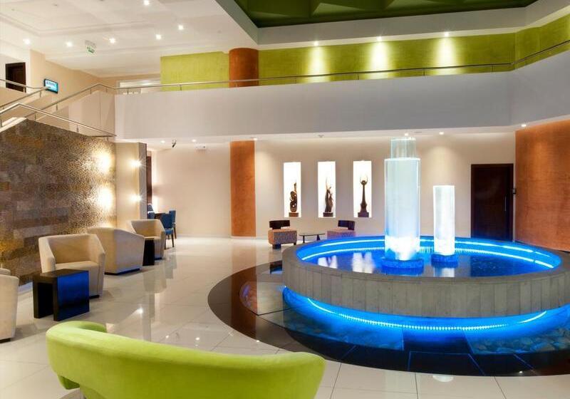 ホテル Mercure Alameda Quito