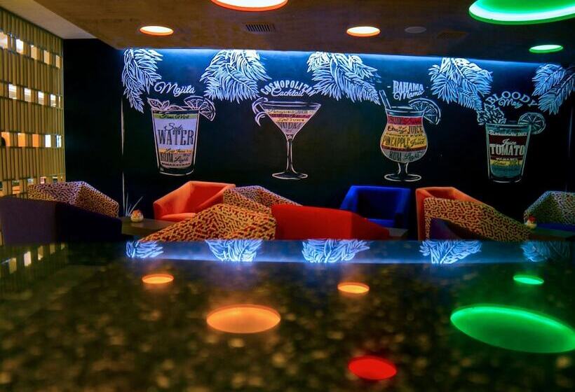 ホテル Mercure Alameda Quito