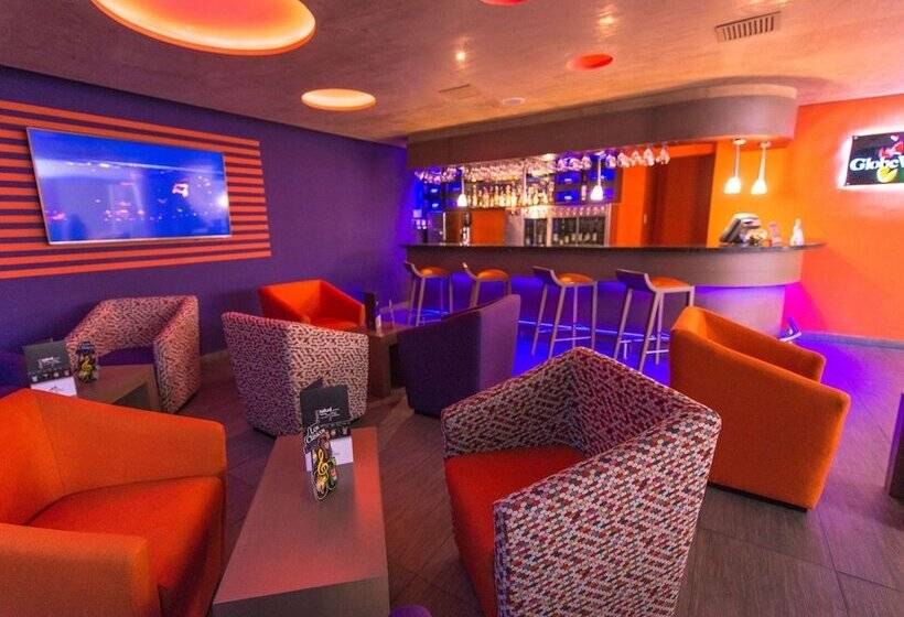 ホテル Mercure Alameda Quito