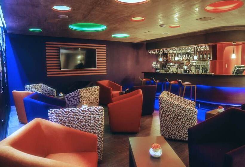 ホテル Mercure Alameda Quito