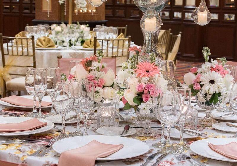 ホテル Mercure Alameda Quito