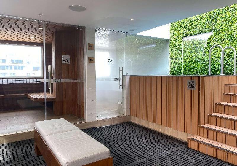 ホテル Mercure Alameda Quito