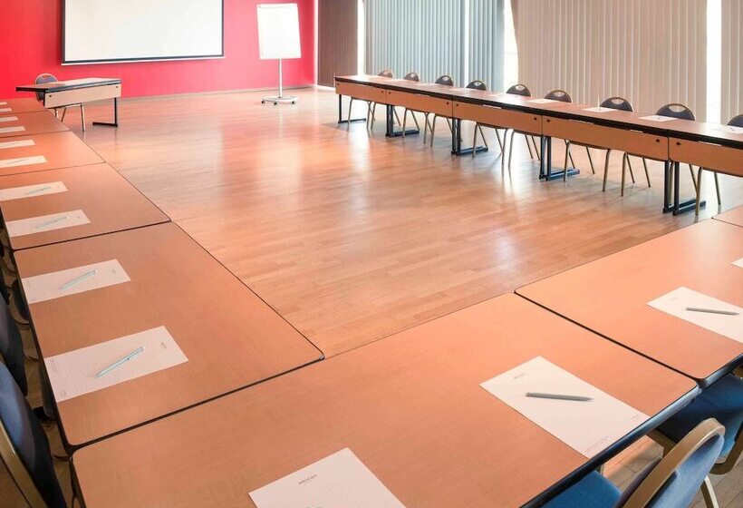 Mercure Besancon Parc Micaud   Hotel & Bar