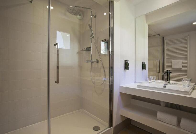 Отель B&b Home Brides Les Bains Les 3 Vallées