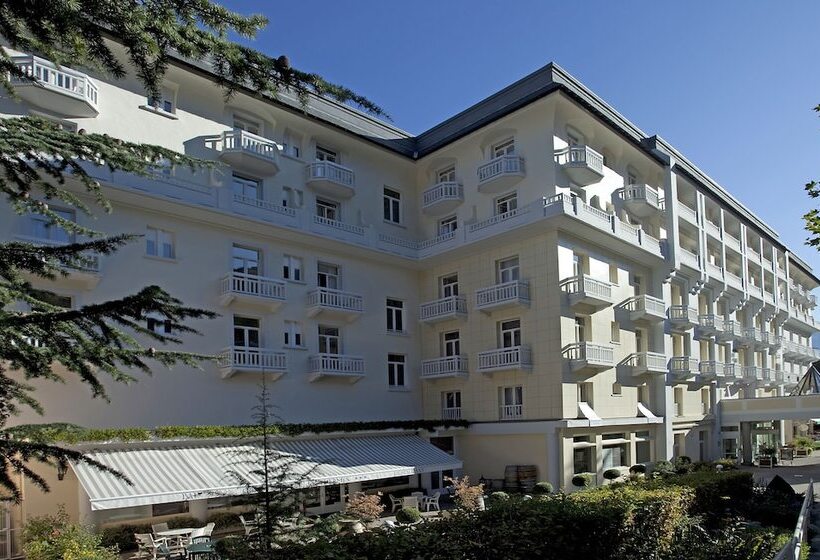 Отель B&b Home Brides Les Bains Les 3 Vallées