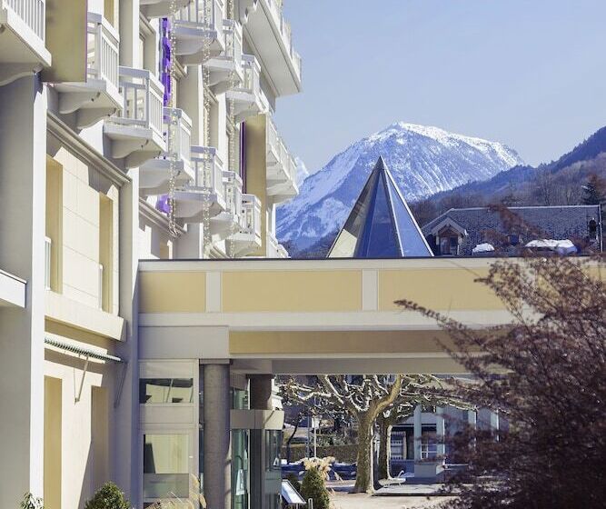 Отель B&b Home Brides Les Bains Les 3 Vallées