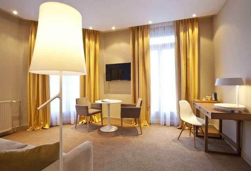 Отель B&b Home Brides Les Bains Les 3 Vallées