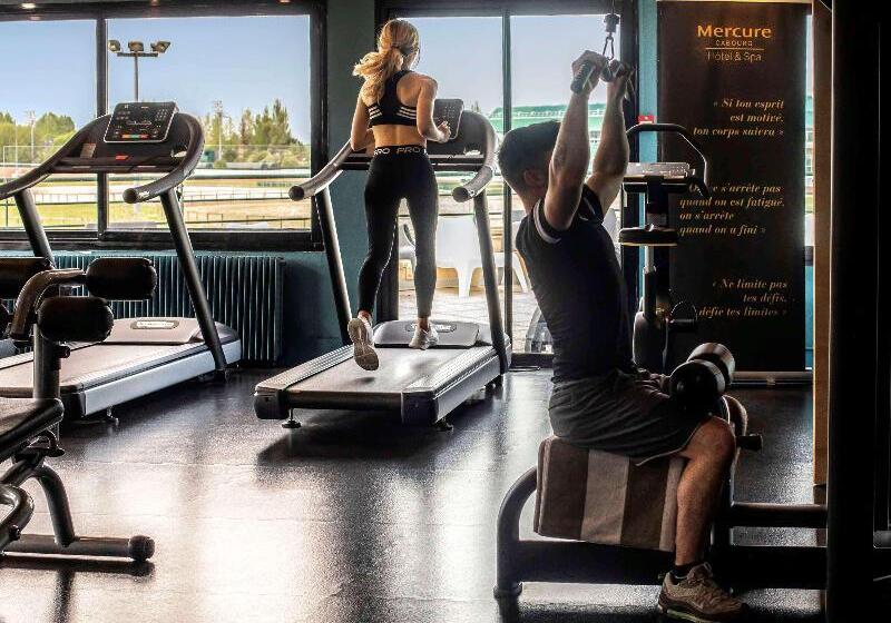 酒店 Mercure Cabourg Hôtel & Spa