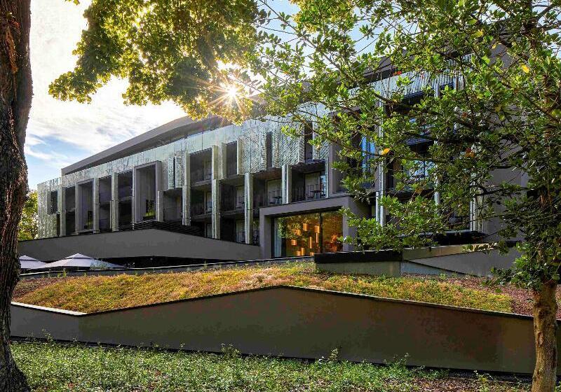 Отель Mercure Colmar Centre Champ De Mars