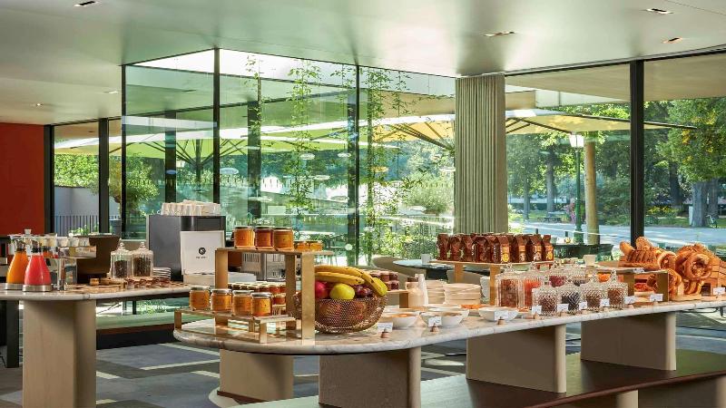 Отель Mercure Colmar Centre Champ De Mars