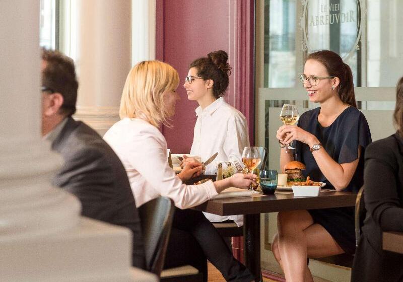 בית מלון כפרי Mercure Lille Roubaix Grand