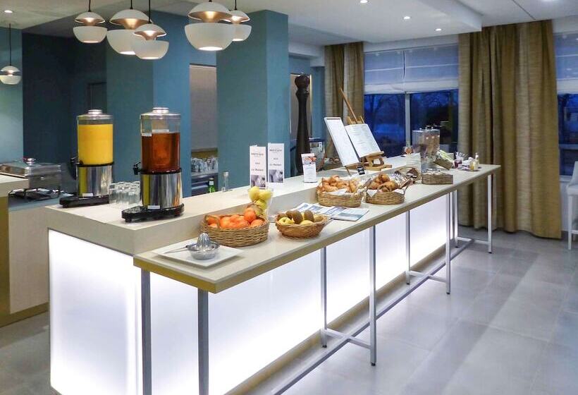 호텔 Mercure Macon Bord De Saone