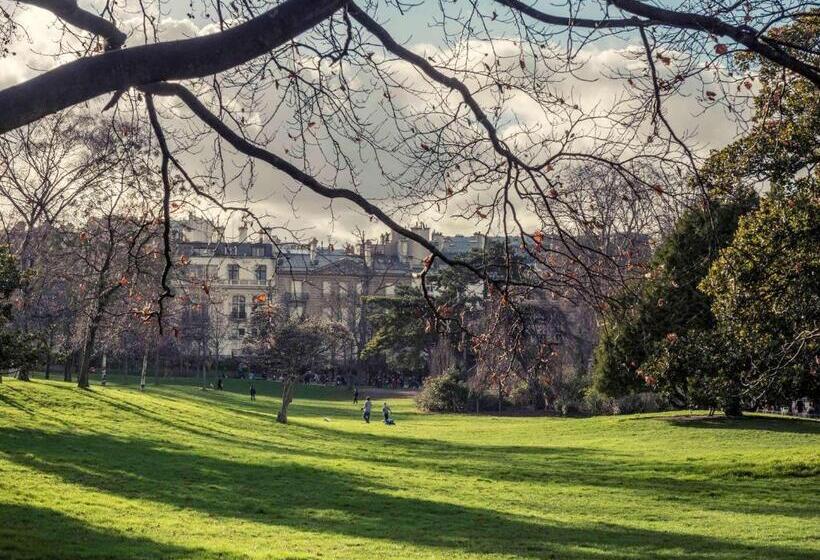 Отель Mercure Paris Roissy Cdg