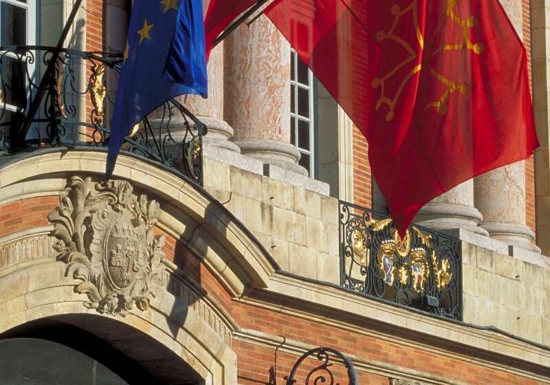 هتل Mercure Toulouse Centre Wilson Capitole