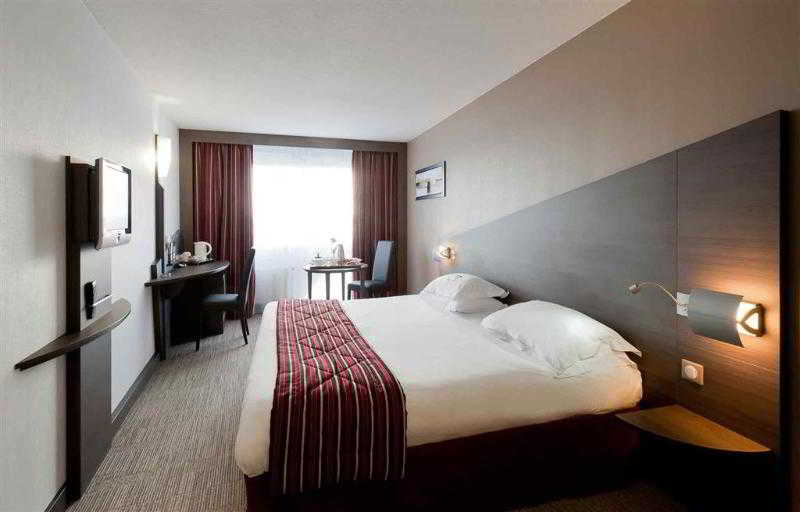 هتل Mercure Vannes Le Port