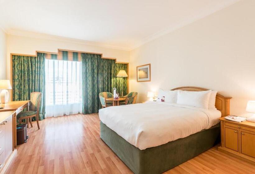 Отель Millennium Downtown Abu Dhabi