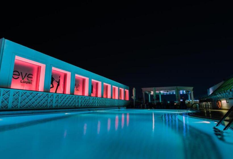 ホテル Millennium Downtown Abu Dhabi