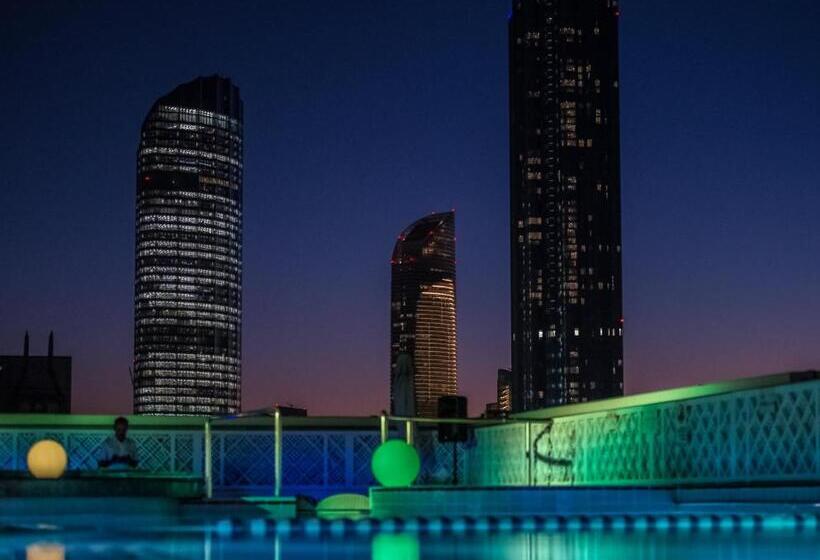 Отель Millennium Downtown Abu Dhabi