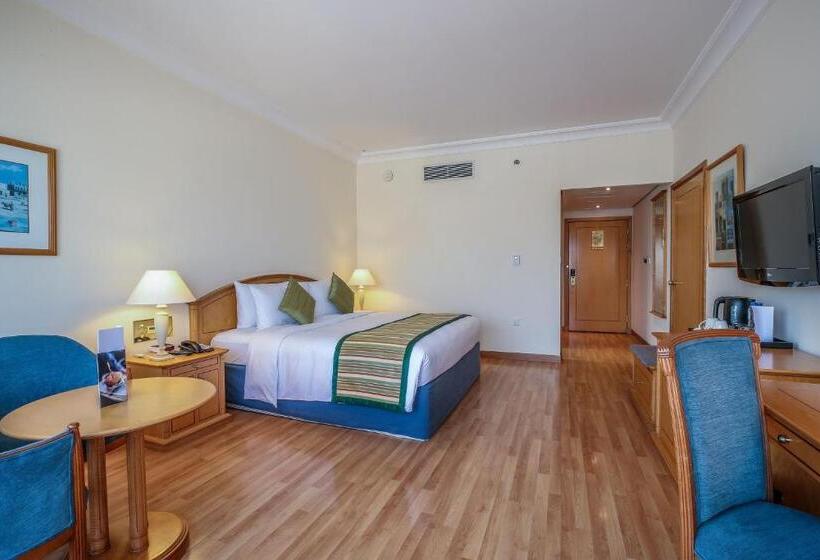 ホテル Millennium Downtown Abu Dhabi