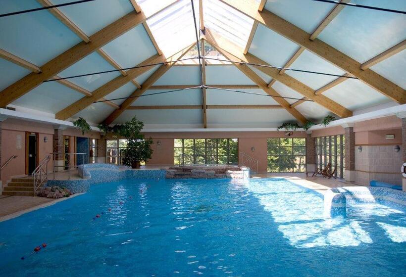 酒店 Minella & Leisure Centre