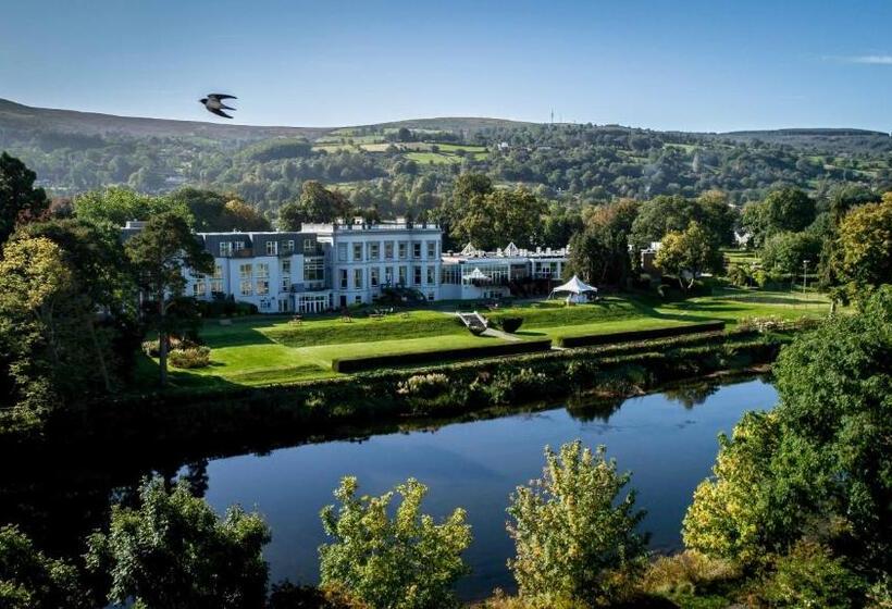 酒店 Minella & Leisure Centre