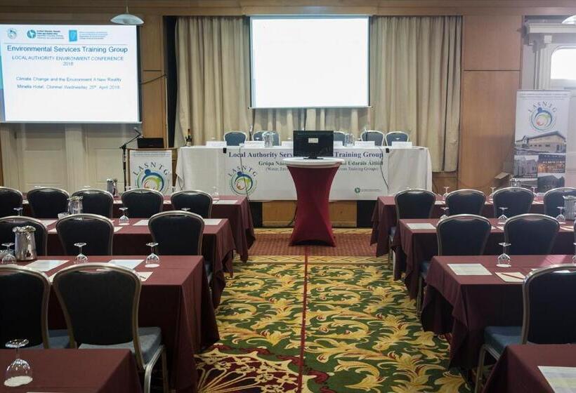 酒店 Minella & Leisure Centre