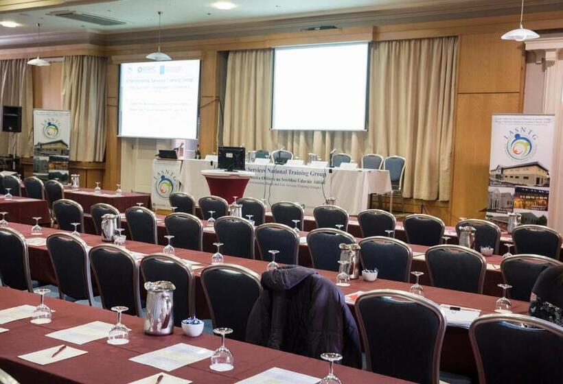 酒店 Minella & Leisure Centre