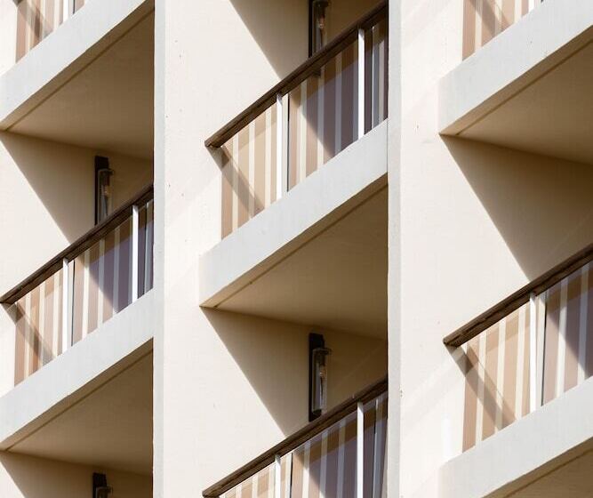 هتل Mondrian Cannes