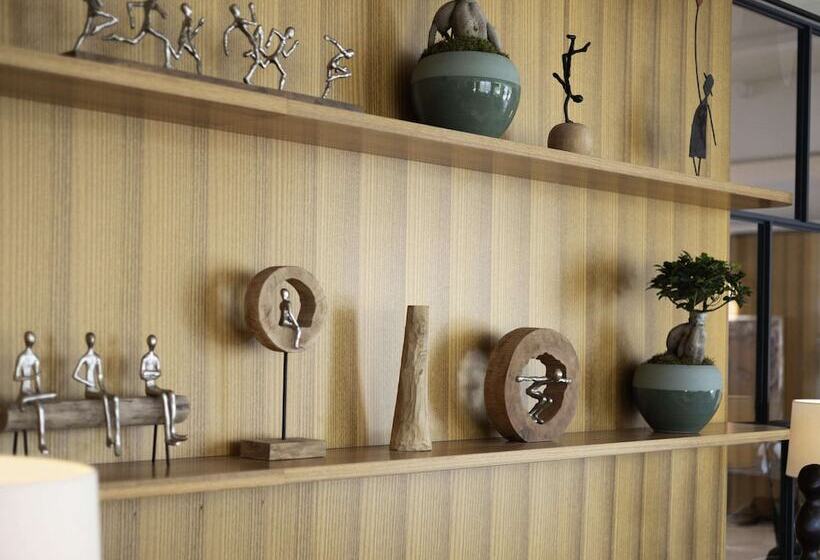 هتل Mondrian Cannes