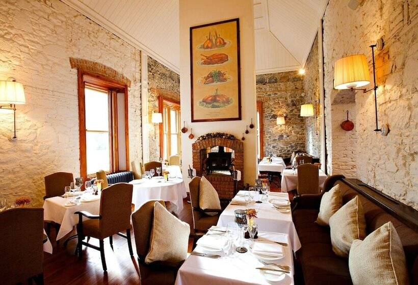 בית מלון כפרי Mount Falcon Estate