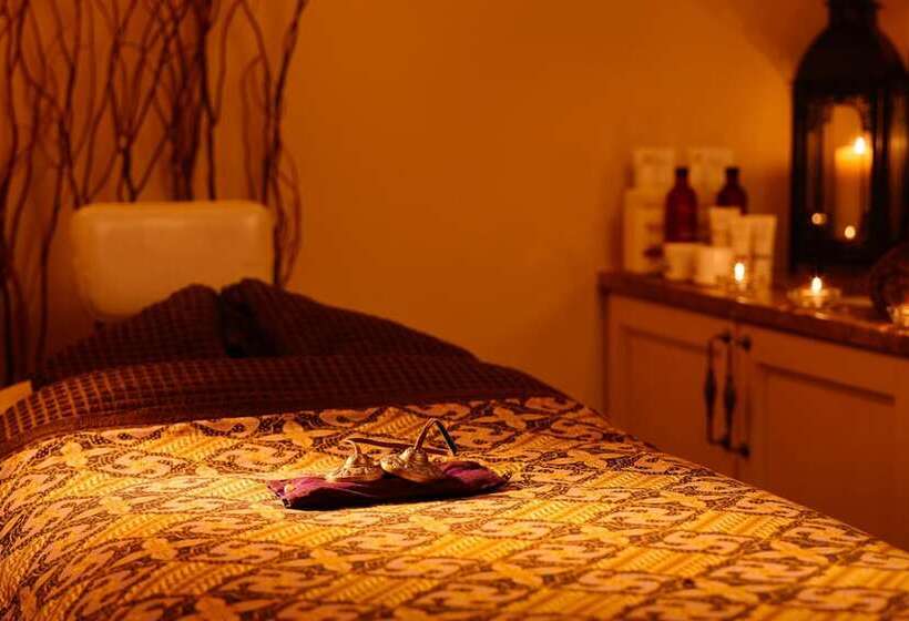 בית מלון כפרי Mount Falcon Estate