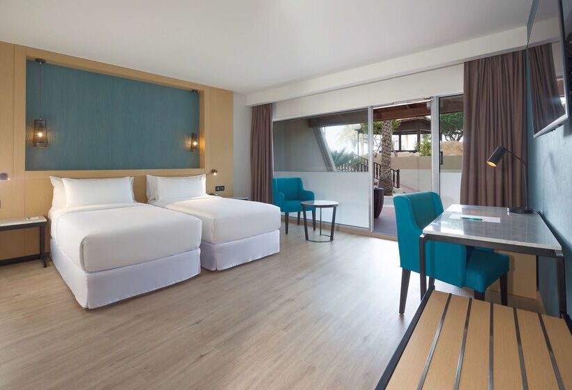 هتل Occidental Sharjah Grand