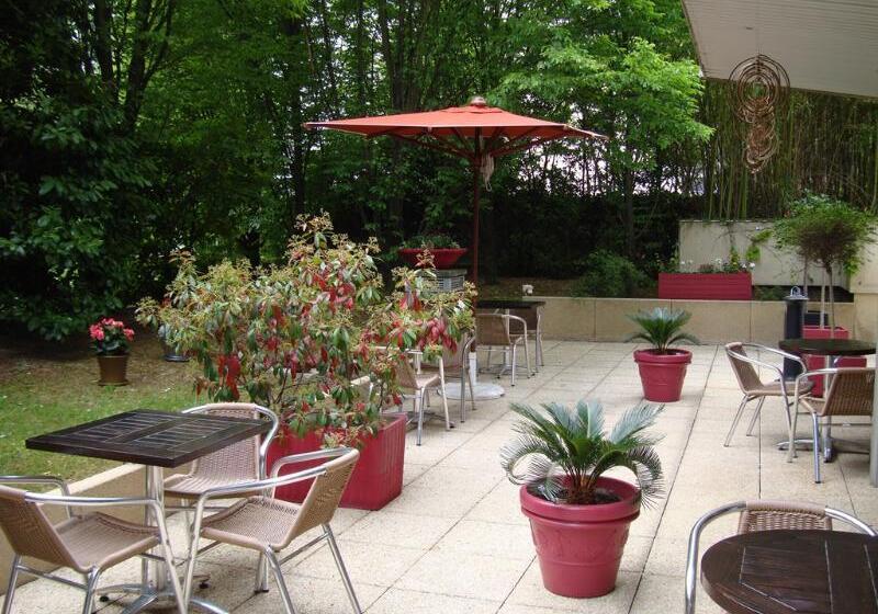 هتل Paris Boulogne