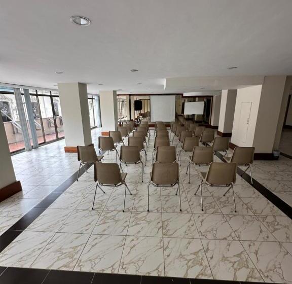 فندق Presidente By Nass