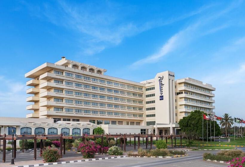 Radisson Blu Hotel & Resort, Al Ain