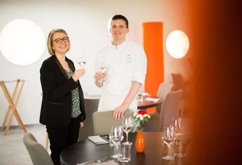 ホテル Logis Restaurant & Hôtel à La 12