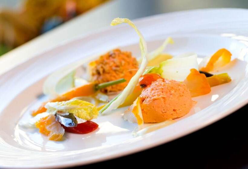 ホテル Logis Restaurant & Hôtel à La 12