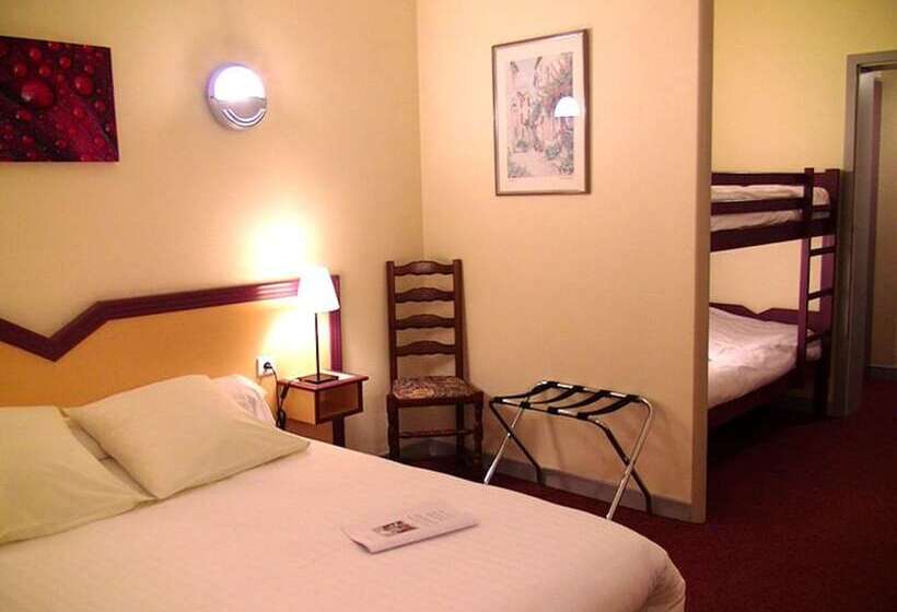 ホテル Logis Restaurant & Hôtel à La 12