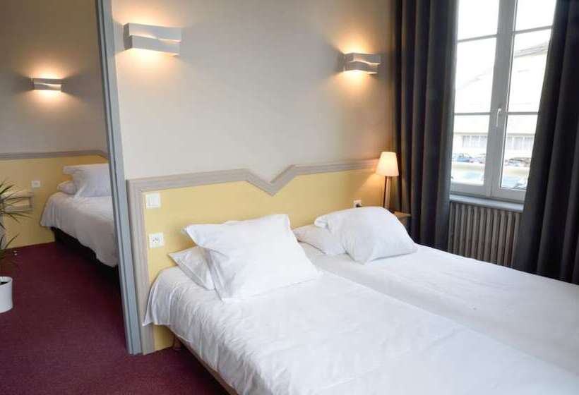 Отель Logis Restaurant & Hôtel à La 12