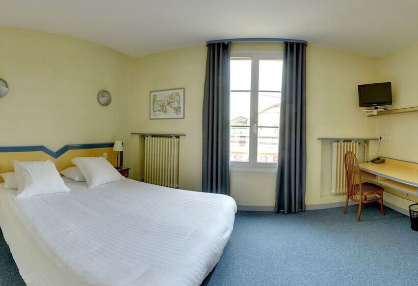 ホテル Logis Restaurant & Hôtel à La 12