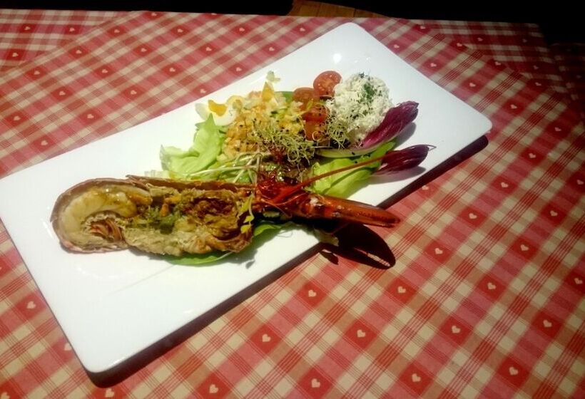 酒店 Logis Hôtel Au Cerf d'Or