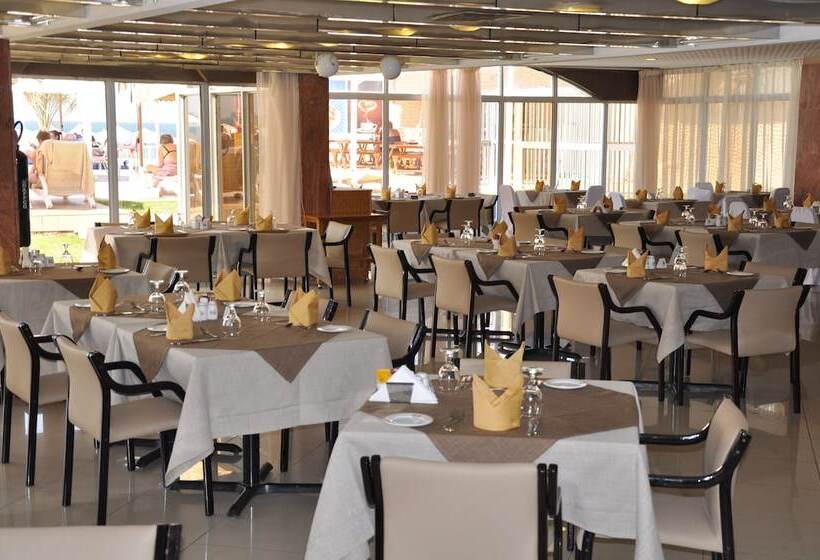 هتل Sharjah Carlton