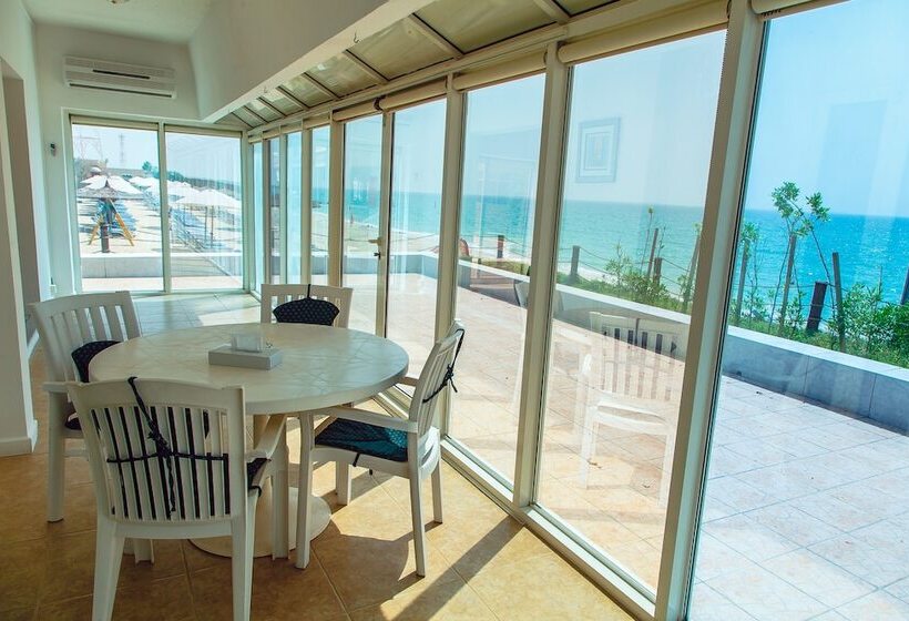 هتل Sharjah Carlton