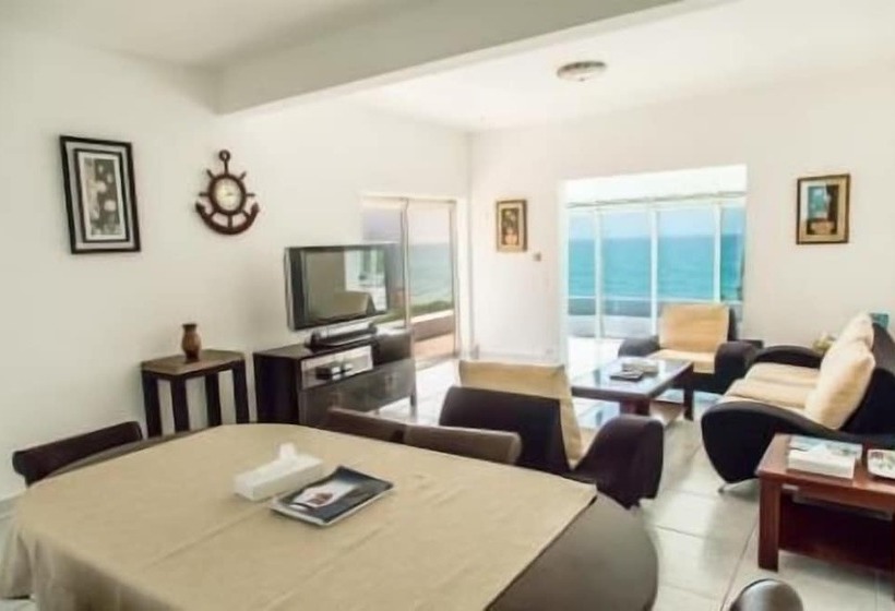 هتل Sharjah Carlton