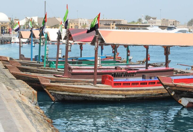 Отель Hyatt Regency Dubai Corniche