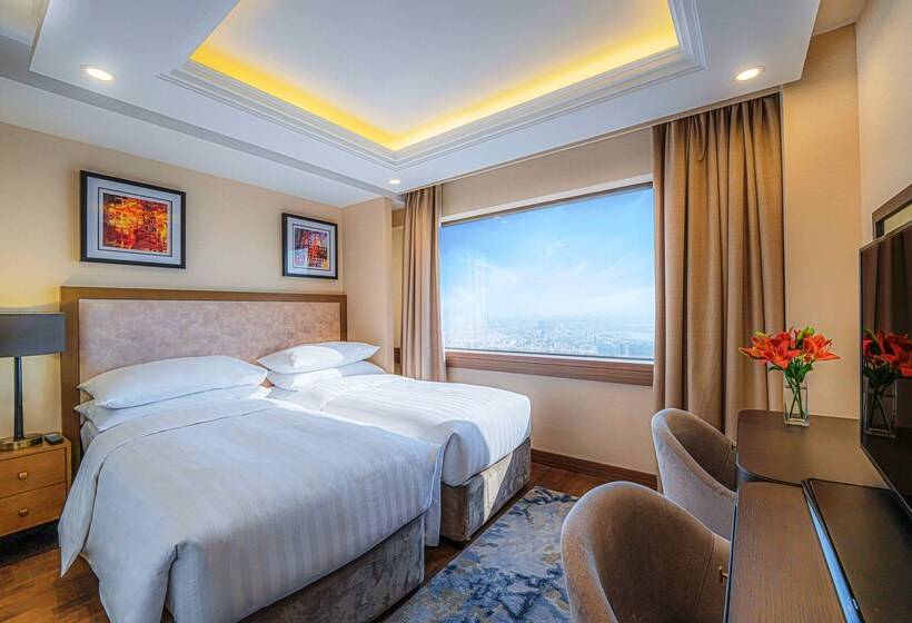 Отель Hyatt Regency Dubai Corniche