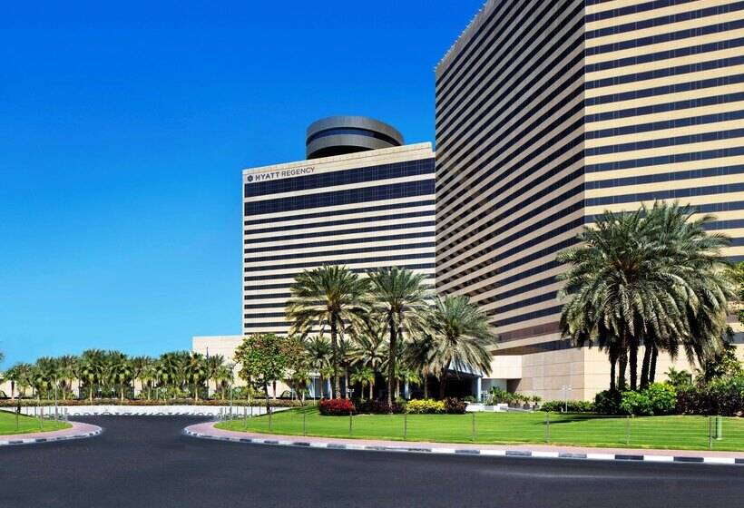 Отель Hyatt Regency Dubai Corniche