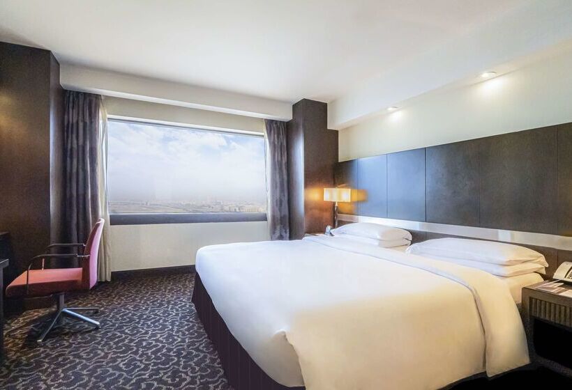 Отель Hyatt Regency Dubai Corniche