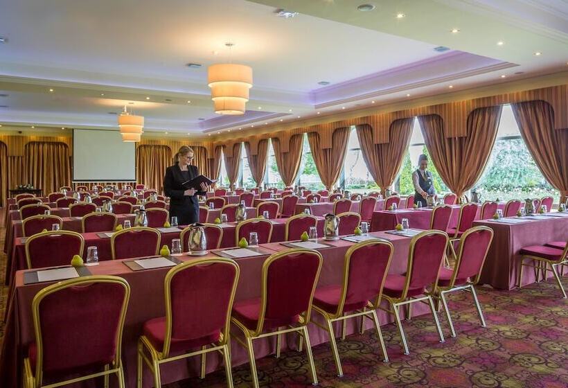 בית מלון כפרי The Inn At Dromoland